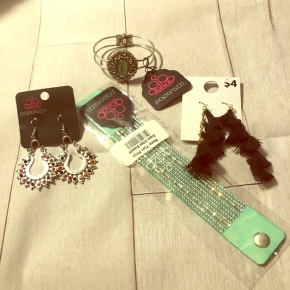 paparazzi Jewelry - Lot of 4 pieces new jewelry
